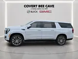 2026 GMC Yukon XL photo 4