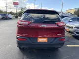 2017 Jeep Cherokee photo 5