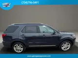 2017 Ford Explorer photo 4