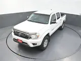 2015 Toyota Tacoma photo 25