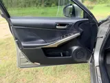 2019 Lexus IS photo 36