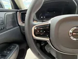 2023 Volvo XC60 photo 17