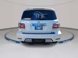 2017 Nissan Armada photo 4