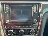 2016 Volkswagen Passat photo 11