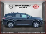 2026 Nissan Pathfinder photo 8