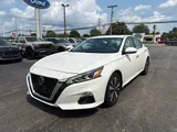 2021 Nissan Altima photo 8