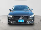2024 Volvo S60 photo 2