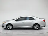 2015 Chevrolet Malibu photo 2