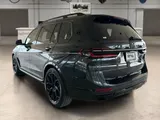 2025 BMW X7 photo 3