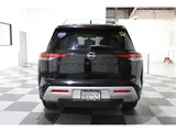 2022 Nissan Pathfinder photo 5