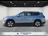 2024 Volkswagen Atlas photo 2