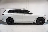 2025 BMW X7 photo 38