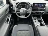 2026 Nissan Pathfinder photo 15