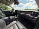 2023 Volvo XC60 photo 33