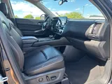 2024 Nissan Pathfinder photo 32