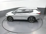 2024 Mitsubishi Outlander photo 26