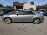 2014 Chrysler 300 photo 2