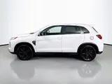 2021 Mitsubishi Outlander Sport photo 2