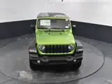 2026 Jeep Wrangler photo 33