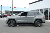 2020 Jeep Grand Cherokee photo 9