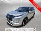 2023 Mitsubishi Outlander photo 7