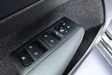 2025 Volvo XC40 photo 30
