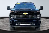 2024 Chevrolet Silverado 2500HD photo 2