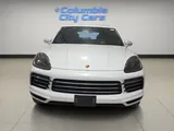 2023 Porsche Cayenne photo 3