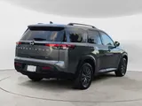 2024 Nissan Pathfinder photo 5