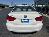 2014 Volkswagen Passat photo 4