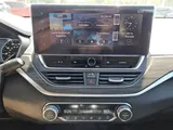 2026 Nissan Altima photo 8