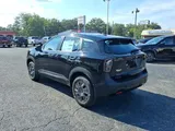 2026 Nissan Kicks photo 4
