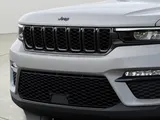 2025 Jeep Grand Cherokee photo 12