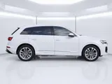 2026 Audi Q7 photo 8