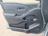 2022 Nissan Frontier photo 11
