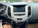 2017 Chevrolet Cruze photo 15