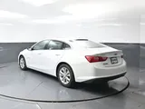 2024 Chevrolet Malibu photo 11