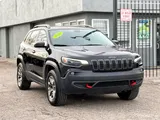2020 Jeep Cherokee photo 4