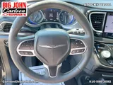 2025 Chrysler Pacifica photo 16