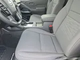2027 Nissan Frontier photo 10