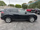 2020 Nissan Rogue photo 6