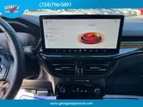 2024 Ford Escape photo 16