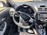 2013 Toyota Corolla photo 18