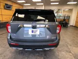 2023 Ford Explorer photo 6