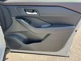 2022 Nissan Rogue photo 26
