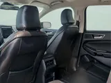 2024 Ford Edge photo 13