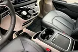 2024 Chrysler Pacifica photo 16