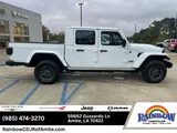 2026 Jeep Gladiator photo 10