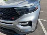 2022 Ford Explorer photo 6