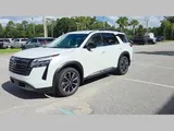 2026 Nissan Pathfinder photo 23
